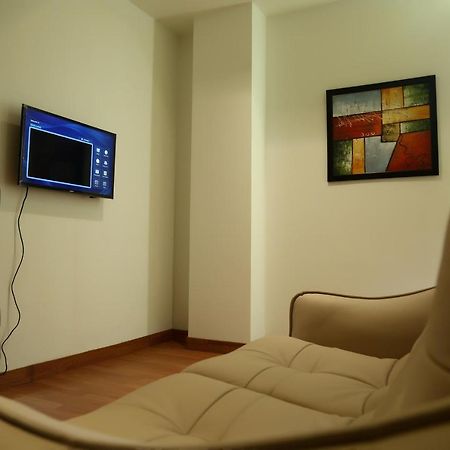 Hotel Imperia Suites Jalandhar Extérieur photo