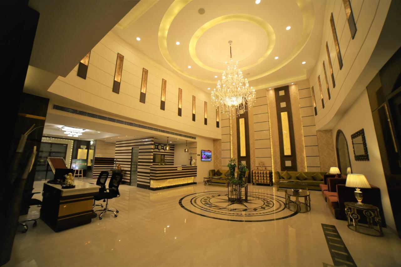 Hotel Imperia Suites Jalandhar Extérieur photo