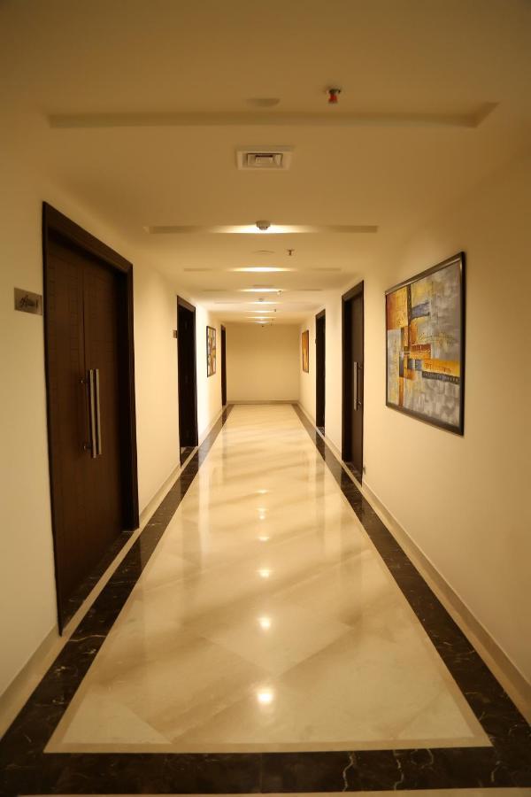 Hotel Imperia Suites Jalandhar Extérieur photo