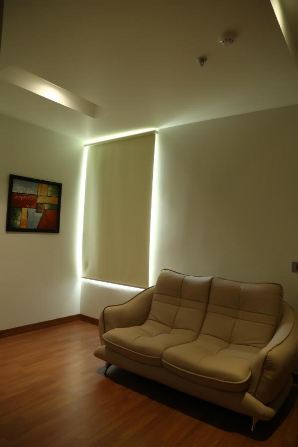 Hotel Imperia Suites Jalandhar Extérieur photo