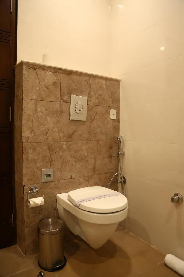 Hotel Imperia Suites Jalandhar Extérieur photo