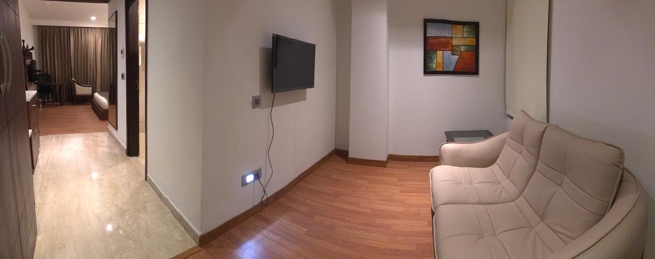 Hotel Imperia Suites Jalandhar Extérieur photo