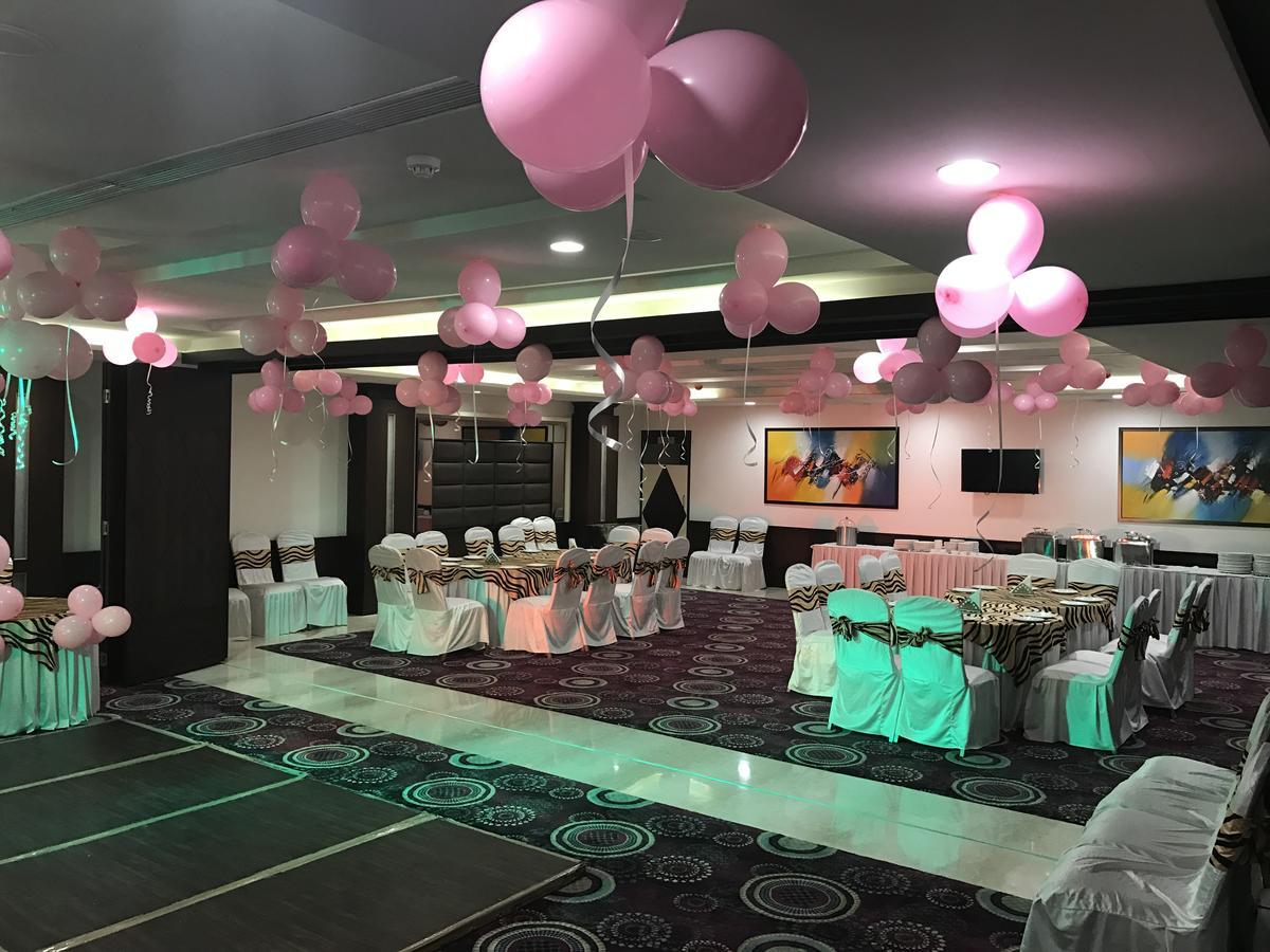 Hotel Imperia Suites Jalandhar Extérieur photo