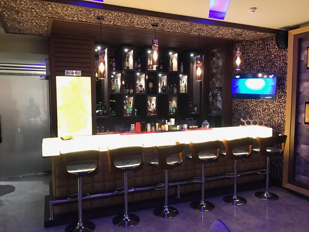Hotel Imperia Suites Jalandhar Extérieur photo